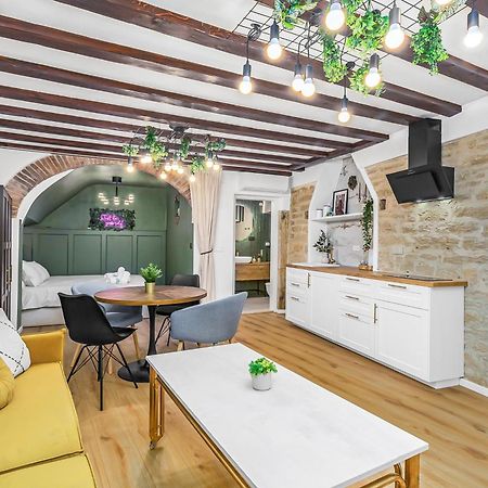 La Bestia Deluxe Studio Apartment Rovinj Luaran gambar